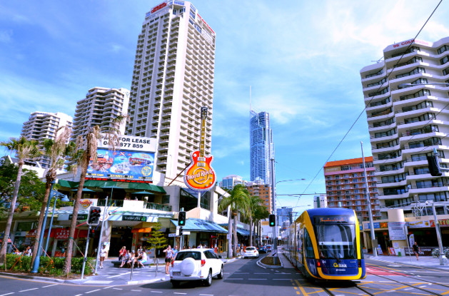 Cavill Avenue